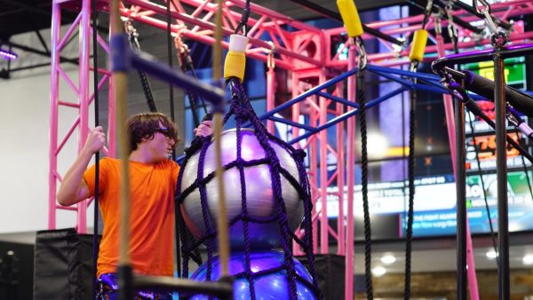 keep-kids-active-during-hot-summers-at-an-indoor-trampoline-park